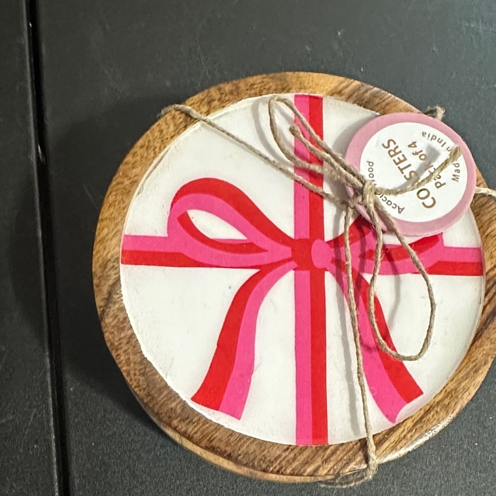 Made in India acacia wood bow coasters set of 4